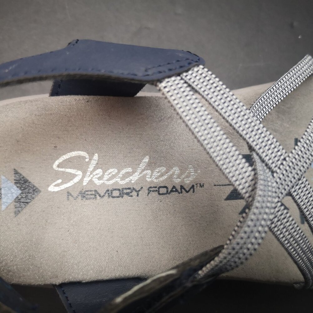 Skechers Ladies Size 7 Reggae Slim - Takes Two Navy & Grey Memory Foam Sandals - Picture 3 of 8